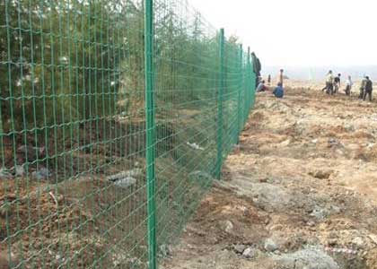 How much is a fence net for a 1.5-meter-high chicke