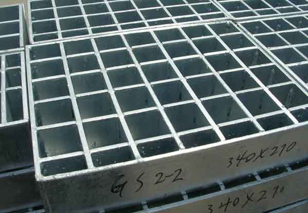 32 X 5mm Steel Walkway Grating , Flat Hot Dipped Galvanised Steel